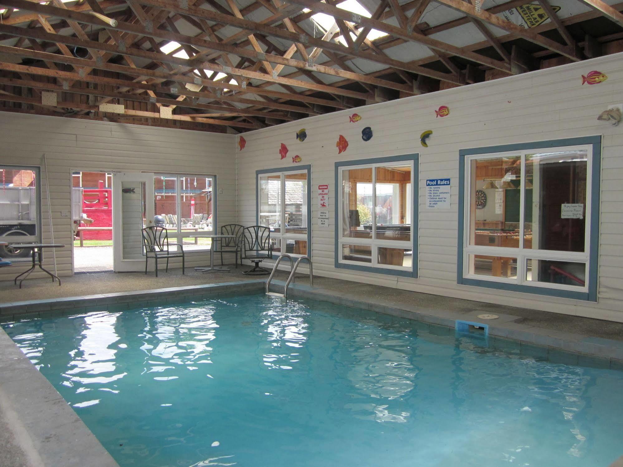 Oceanside Resort Powell River Exterior foto